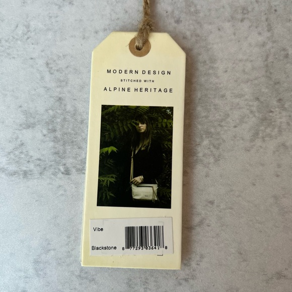 Sherpani Vibe Crossbody Bag - NEW - Picture 8 of 9